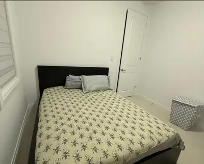 Private Room available for Couples or girls! Aster woods drive , Caledon For couple- $1150 Single gi...