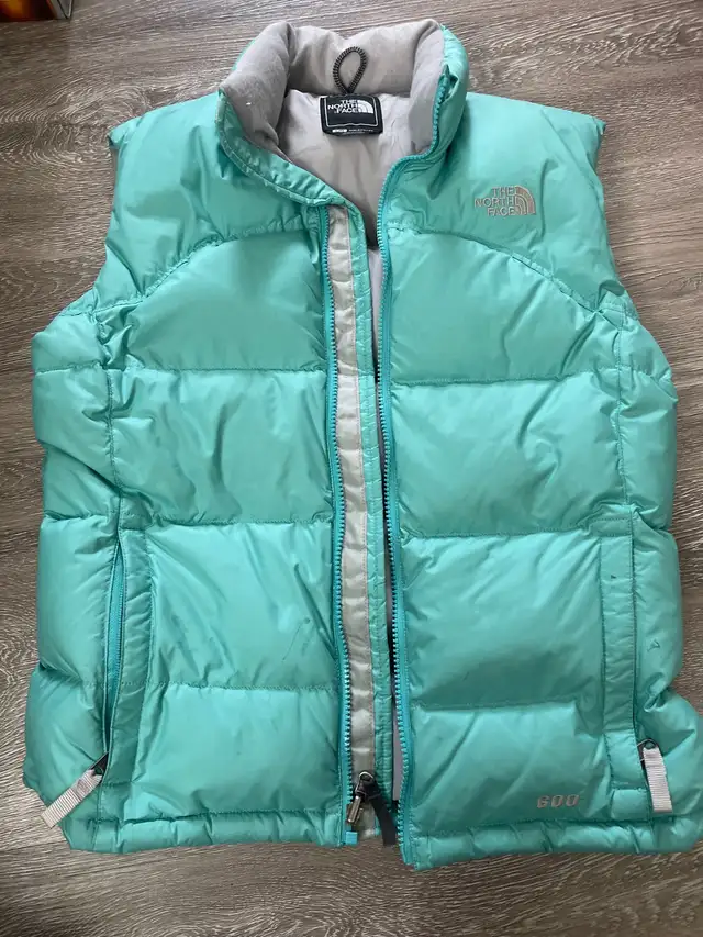 North Face down vest  Youth L in Kids & Youth in Calgary - Image 2