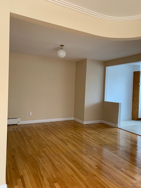 SUPER SPACIOUS, VERY BRIGHT 1 BEDROOM + OFFICE/DINING — photo 2