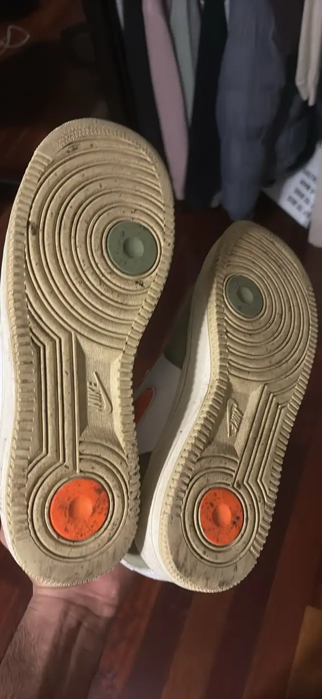 Nike shoes in Men's in City of Toronto - Image 3