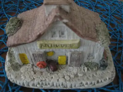 VINTAGE  VILLAGE ANTIQUE SHOP, View more