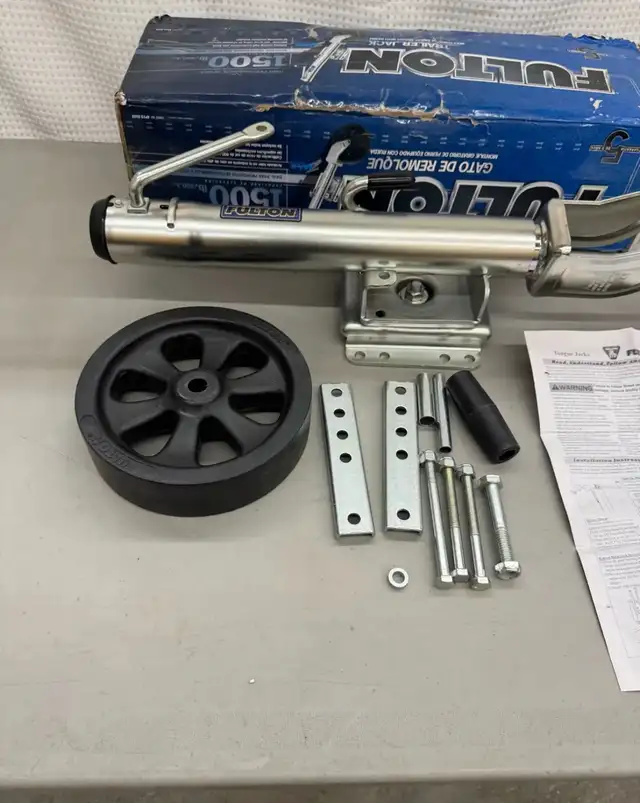 Fulton Trailer Tongue Jack With Wheel in Other in Hamilton - Image 8