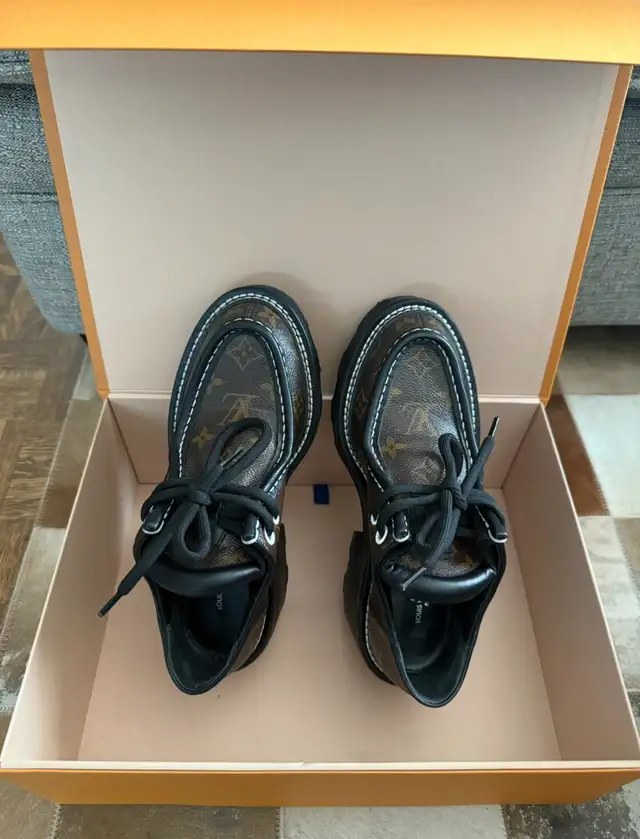 LV Monogram Beaubourg boots64519999634049121