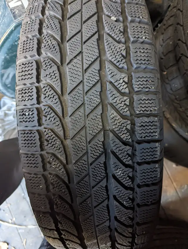 Used Winter 245/65 R17 Tires w/ Steel Rims (x4) in Tires & Rims in Oakville / Halton Region - Image 6
