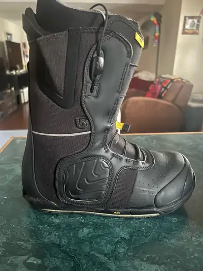 Burton Ion Snowboard Boots sz 9, View more