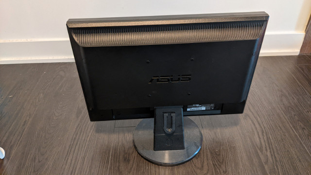 ASUS VW193DR Black 19" Widescreen LCD Monitor 300 cd/m2 50000 :1 in Monitors in City of Toronto - Image 2