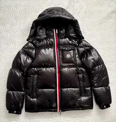 Moncler Jacket Black Puffer Jacket Mens, View more