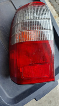 2000 Toyota 4runner Limited OEM taillight driver  side