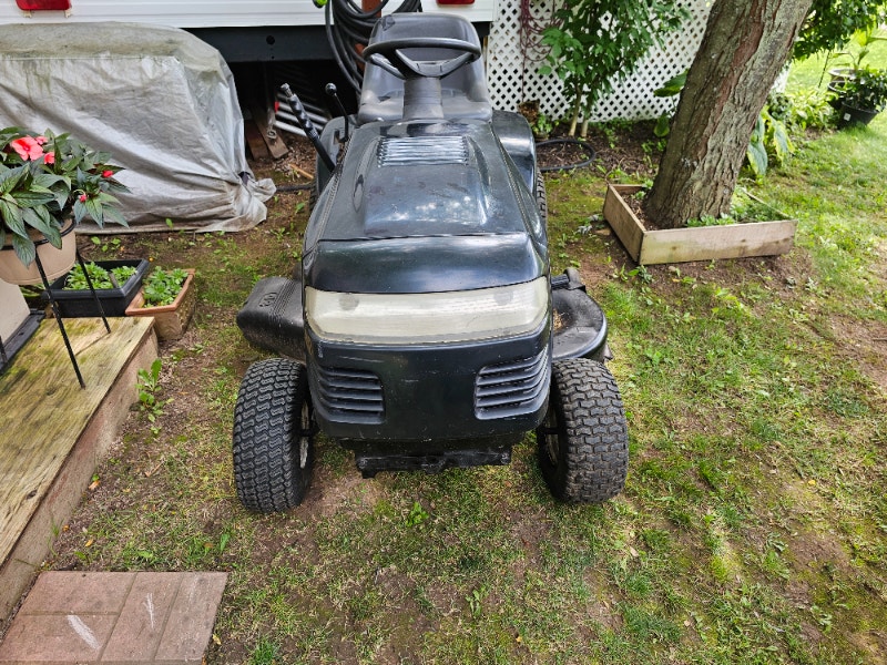 Riding mower Lawnmowers & Leaf Blowers St. Catharines Kijiji