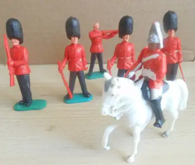 Toy Soldiers lots Vintage Timbo British Plastic Soldiers (made in UK) $20 also available - Not Brita...