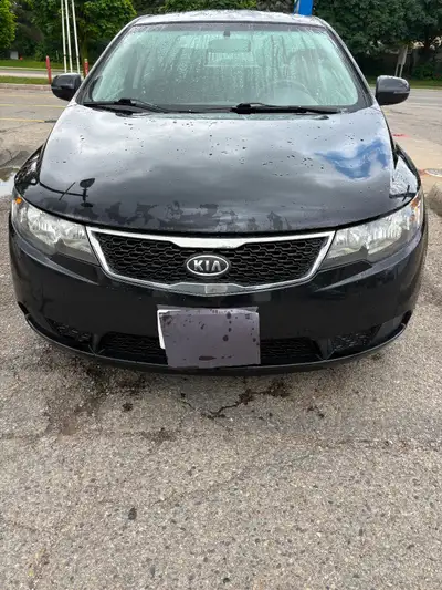 “AS IS” 2013 Kia Forte EX 4 cylinder 2.0L. Driven all year for work and home travel. * 175,725 KM In...