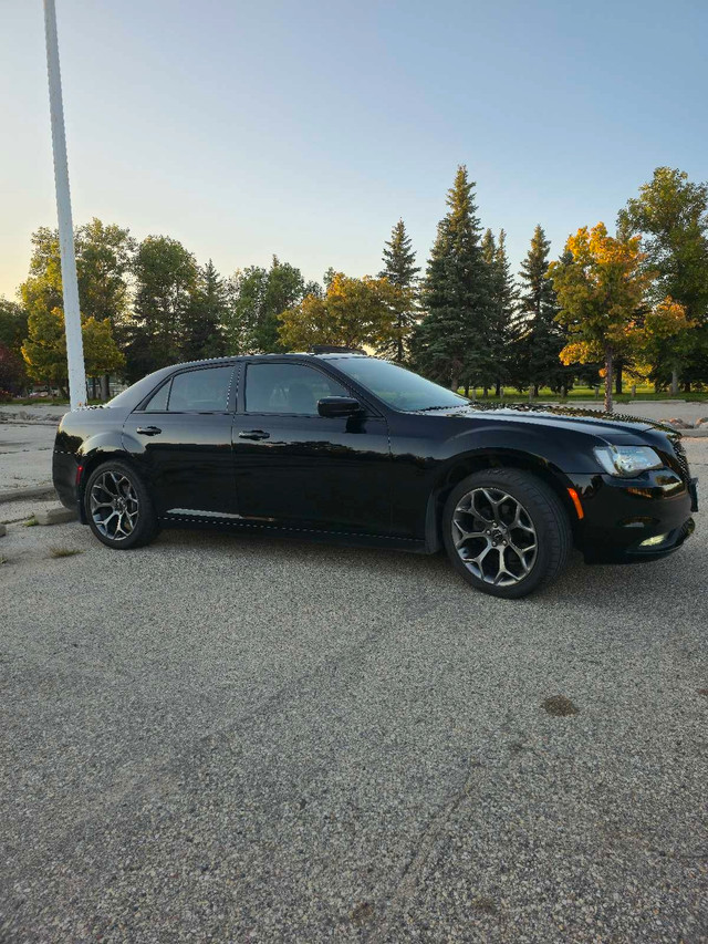 2015 Chrysler 300s in Cars & Trucks in Winnipeg - Image 2