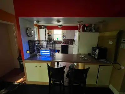 Private Master Bedroom + Ensuite | $1,050/mo All-Inclusive | Markham (Yonge & Steeles) Spacious mast...