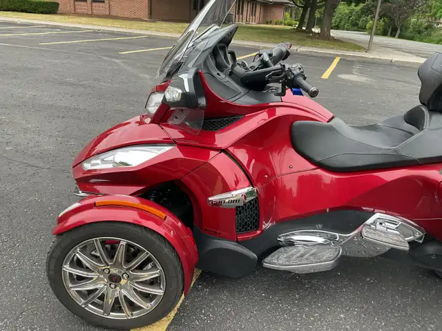 2015 spider Rt limited in Touring in Trenton - Image 8