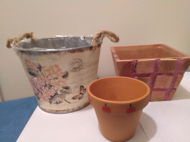 Vintage Assorted Flower Pots  5/$5 in Outdoor Décor in Oakville / Halton Region - Image 4