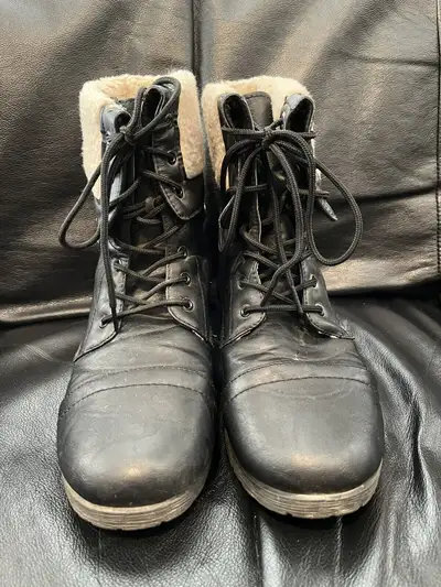 WOMENS BOOTS, View more