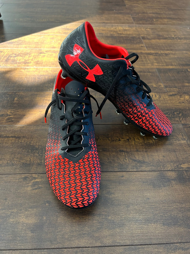 Under Armour Soccer Cleats - Size 10.5 in Soccer in Thunder Bay