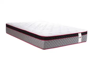 SPRINGWALL SLEEP PRODUCTS 2GO Victoria Queen 13 Plush Euro Top Pocket Coil Mattress -Lightly Used -O...