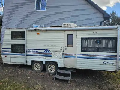 Completely rebuilt..New vinyl laminate floor..Fiberglass wall panels, no leaks. Bettervthan a new on...