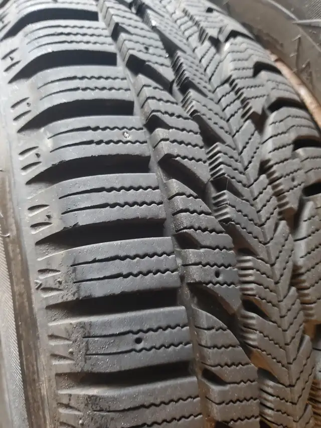 Snow Tires  205 60/R16  - 2 like BRAND NEW in Tires & Rims in Oakville / Halton Region - Image 3