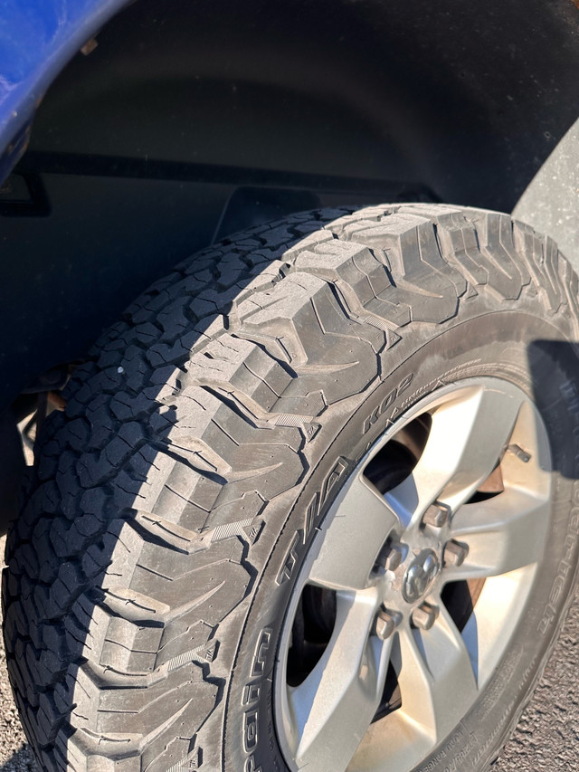 As-Is - 2016 Ram 1500 SLT Crew Cab 5.7L HEMI – 4x4, Remote Start in Cars & Trucks in Peterborough - Image 4