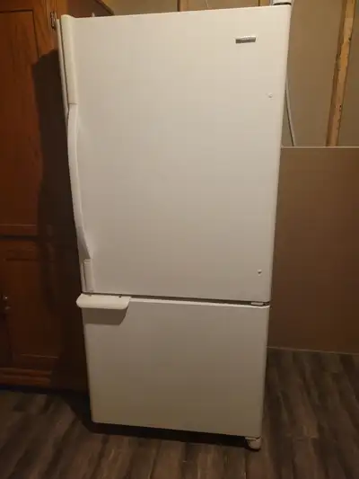 Kenmore Refrigerator, with bottom freezer, View more