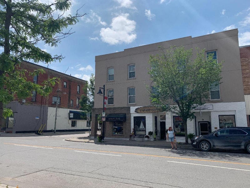 Wow! All Inclusive Two Bedroom Apt for rent Downtown Uxbridge Long