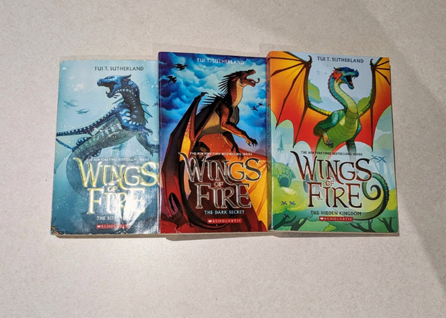 Three Wings of Fire Books / Trois Livres dans Livres jeunesse et ados  à Ouest de l’Île