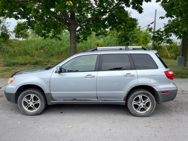 Mitsubishi Outlander AWD 2006 — photo 3