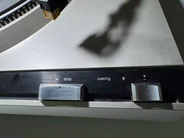 Technics SL3200 Direct Drive Turntable w Shure M91ED Cartridge in Stereo Systems & Home Theatre in City of Toronto - Image 7