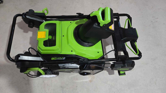 Greenworks 80V 22" Snow Thrower, 4.0Ah Battery and Rapid Charger in Outdoor Tools & Storage in Mississauga / Peel Region - Image 2