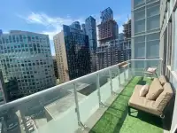 Beautiful Condo with Gym, Rooftop Pool + Private Patio!