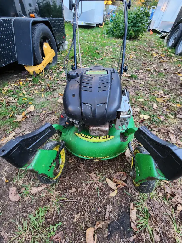 John Deere Commercial Self Propelled Zero Turn Lawnmower 6.75 HP in Lawnmowers & Leaf Blowers in Windsor Region - Image 8