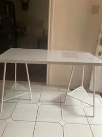 Brand new IKEA table with pair of white trestles