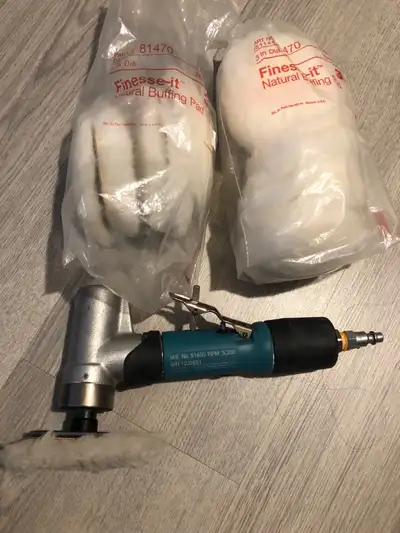 Dynadrade buffer model 51400 with 15 buffing pads
