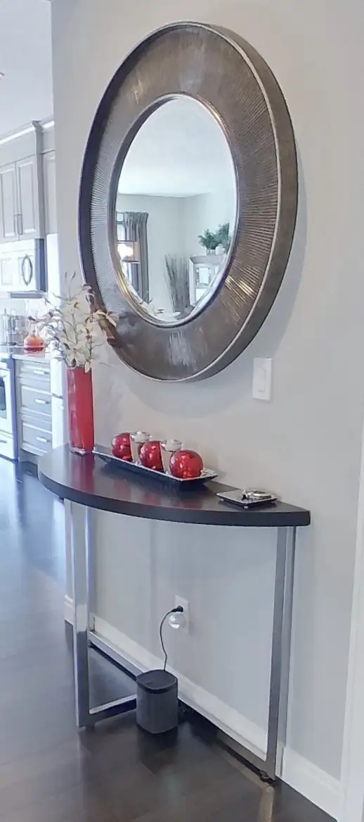 Rounded console / entryway / foyer table 48” in Other Tables in Calgary - Image 3