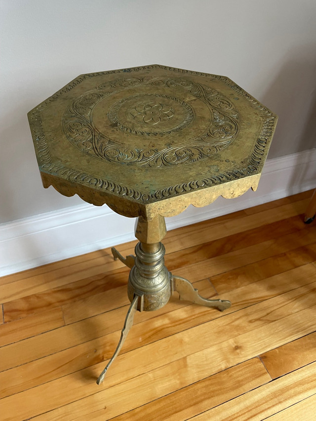 Stunning Antique 19th Century Solid Brass Table in Arts & Collectibles in Ottawa - Image 3
