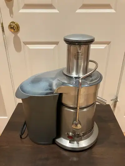 Retail $533 Breville 800JEXL Juicer, View more
