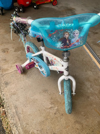 Elsa Bike with Training Wheels 