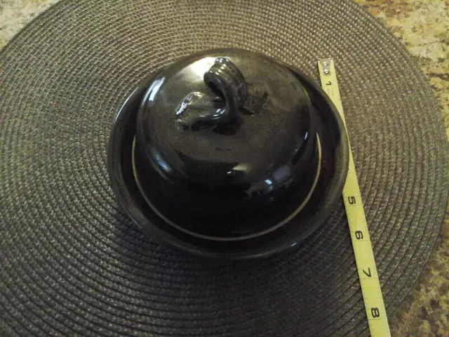 Handmade Pottery Dish in Kitchen & Dining Wares in Oshawa / Durham Region - Image 7