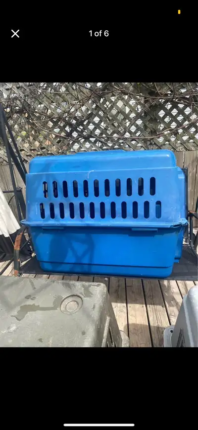 Pet porter dog crate Corners are chewed 26 long 25 high 19 wide Gave it a quick wash located in the...