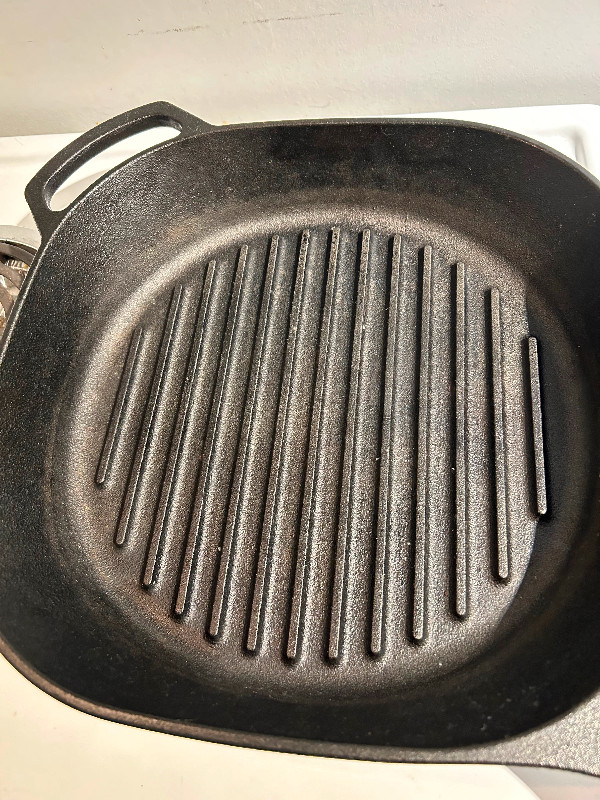12" Paderno Cast Iron Grill Pan in Kitchen & Dining Wares in City of Halifax - Image 2