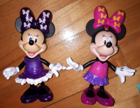 Garde robe Mini Mouse de Disney. 2 Mini et ses accessoires.
