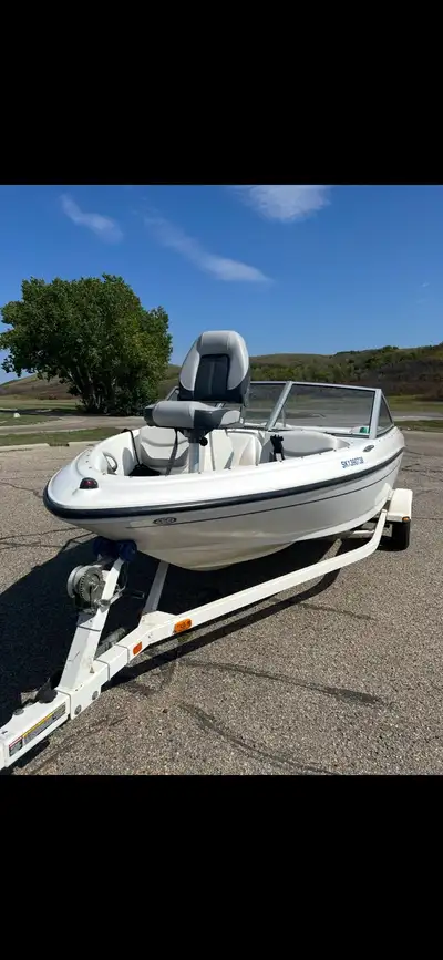 Bayliner 175 2008 -Comes with 2 tubes and life jackets -Can take out fishing platform and put in ori...