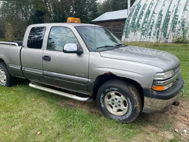 Chevy 1500 Truck and 7.5-Foot Bed