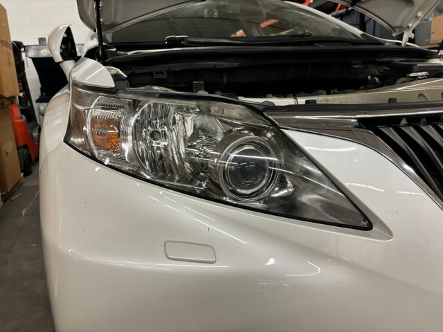 Rx350 bumper and headlights  in Auto Body Parts in Oshawa / Durham Region - Image 4