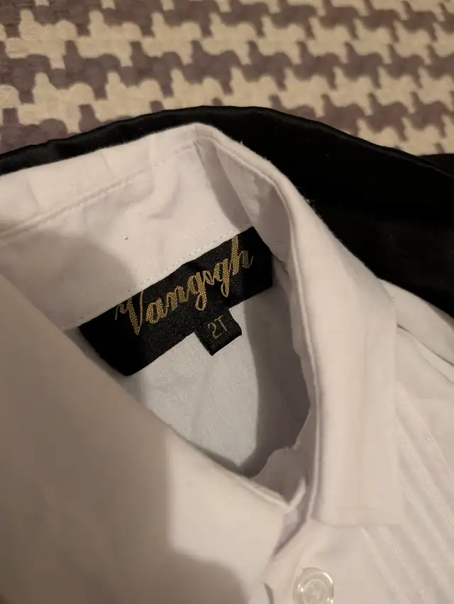 Dress shirt and jacket, black, 2T in Clothing - 2T in Kitchener / Waterloo - Image 4