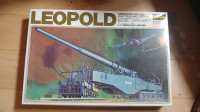 Leopold railway gun model