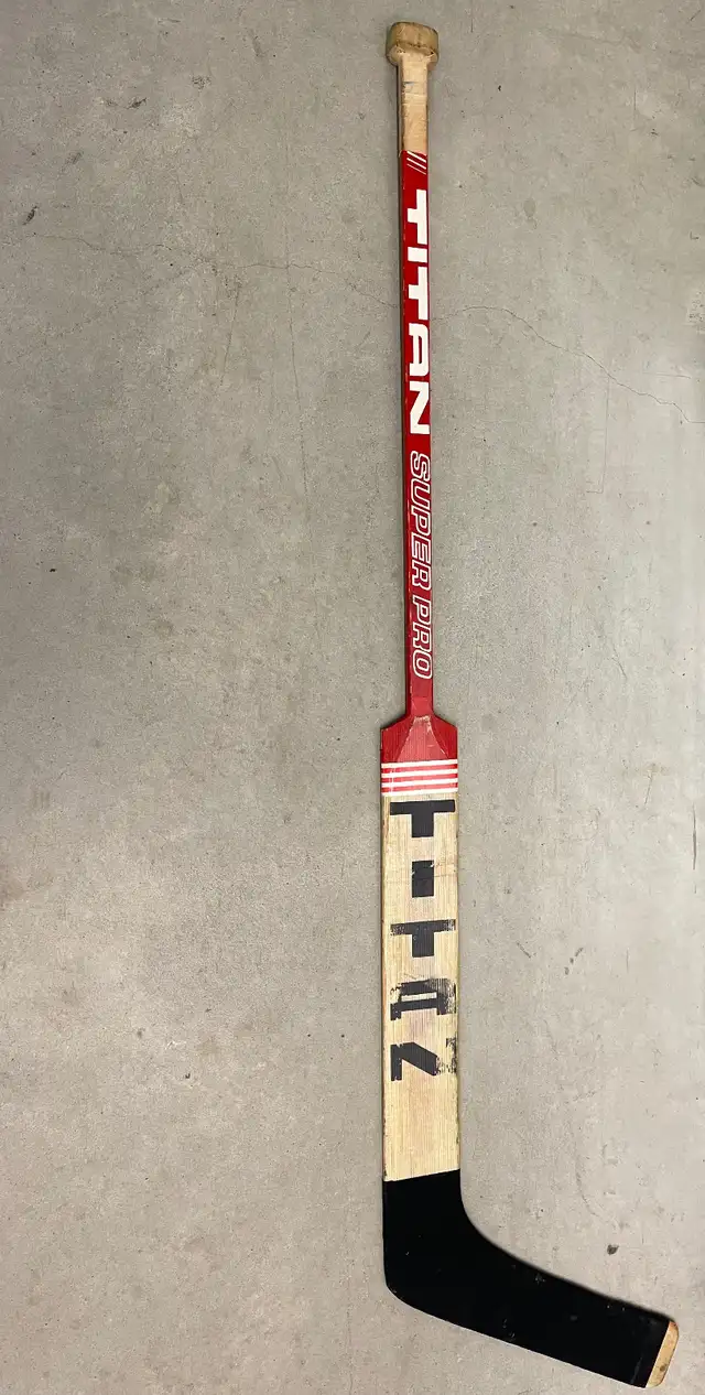 Titan Super Pro Goalie Stick in Hockey in Kitchener / Waterloo - Image 3