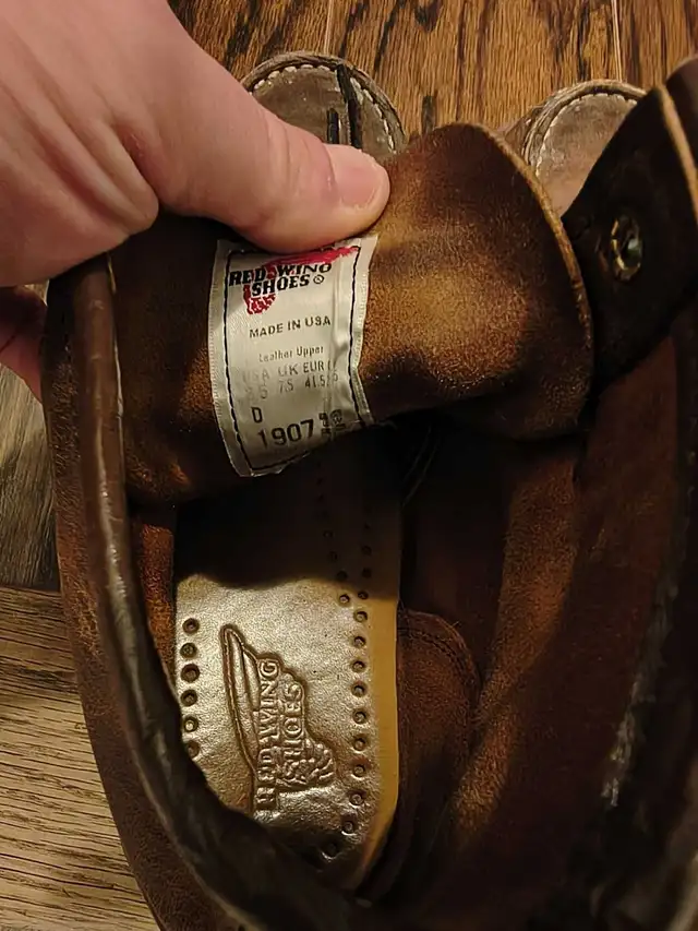 Red Wings Moc Toe Boots in Men's Shoes in Markham / York Region - Image 5
